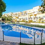 Romana Playa - Beachfront Complex Elviria 아파트 마르베야