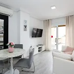 Romana Playa - Beachfront Complex Elviria 마르베야
