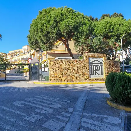 Romana Playa - Beachfront Complex Elviria 아파트