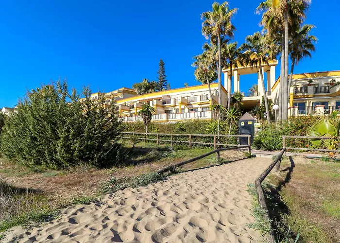Romana Playa - Beachfront Complex Elviria Marbella